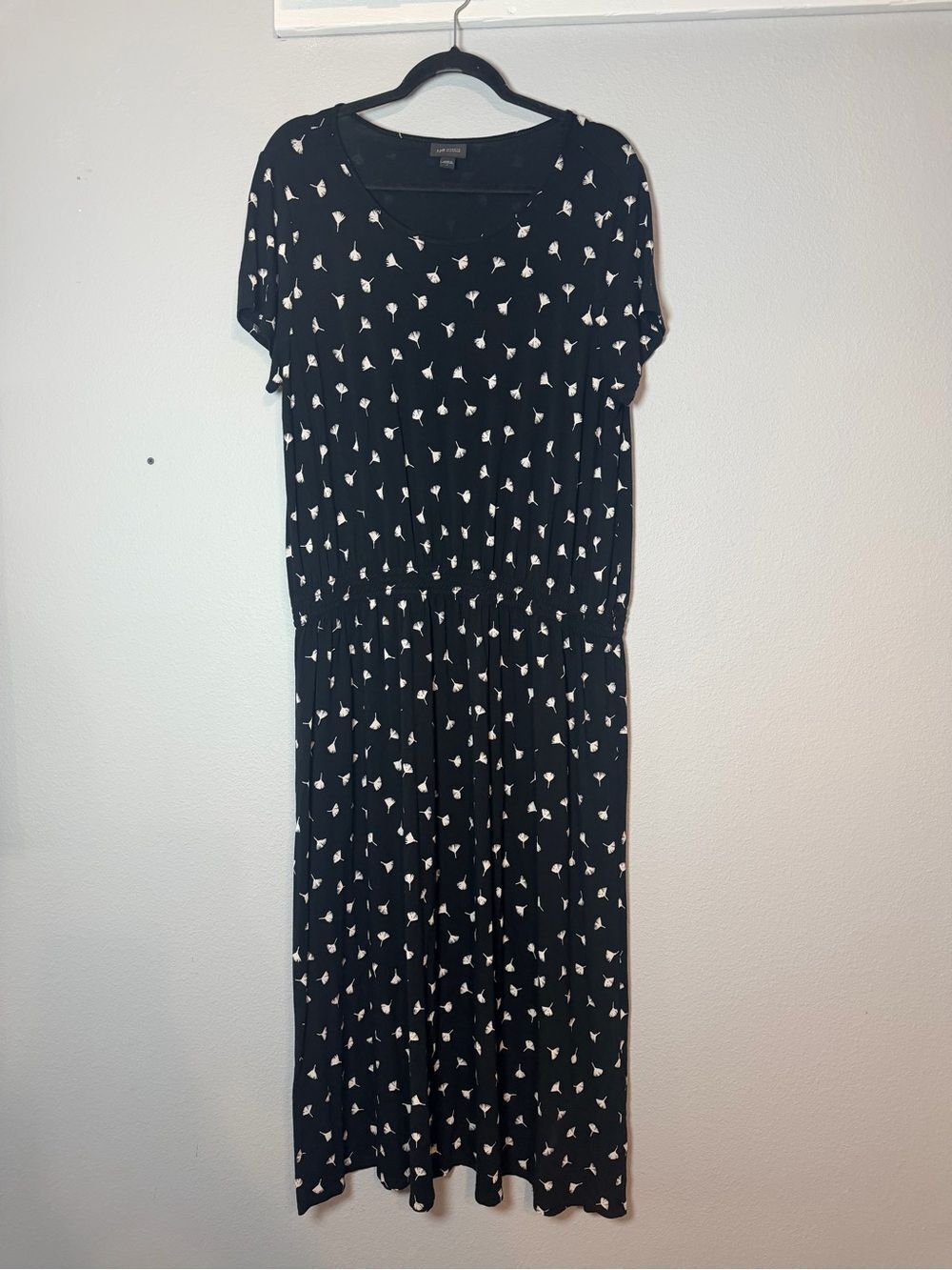 J. Jill Wearever Collection Floral Maxi Dress Large Dandelion Black White - Picture 2 of 8